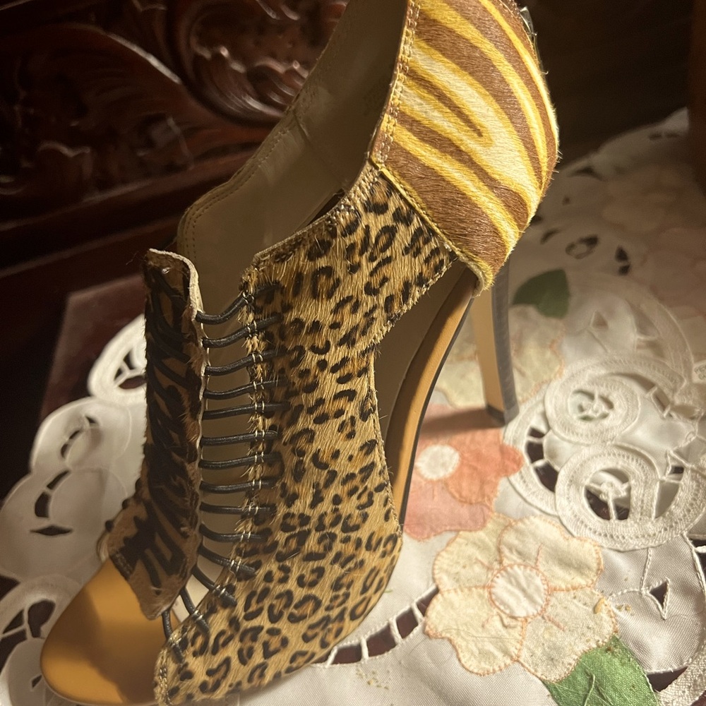 Nine West 2-inch heels, leopard print.  Size 8M